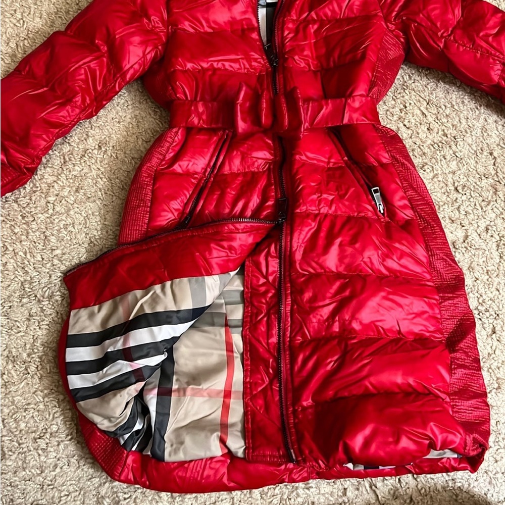 butberry kids Coat hat/fur/ both detachable. - Picture 7 of 8